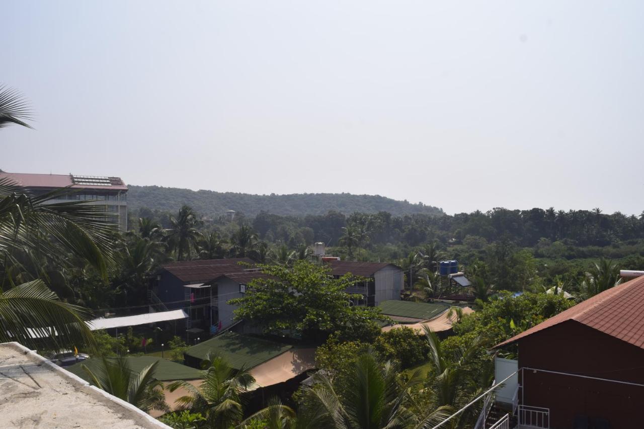 Spirithouse Hostel 阿姆波尔 外观 照片