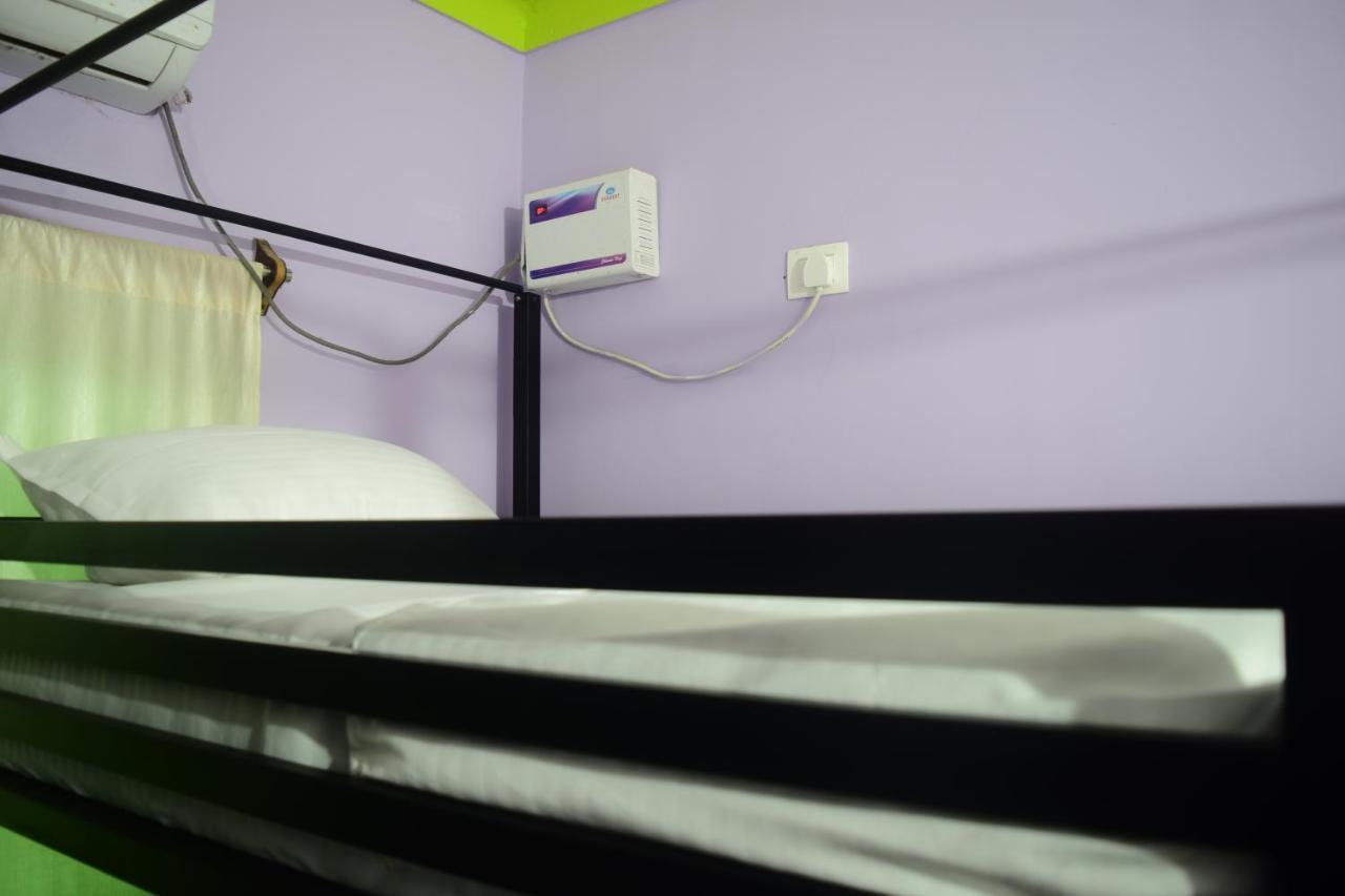Spirithouse Hostel 阿姆波尔 外观 照片
