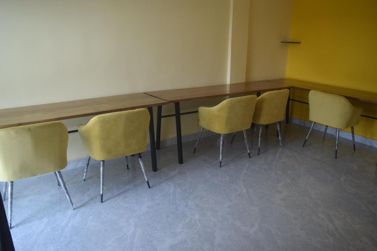 Spirithouse Hostel 阿姆波尔 外观 照片