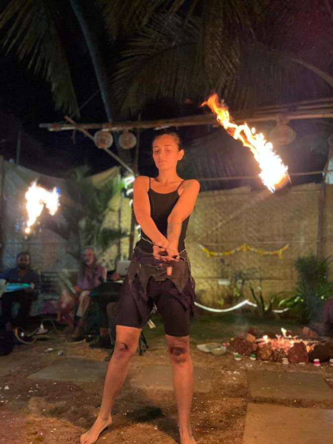 Spirithouse Hostel 阿姆波尔 外观 照片